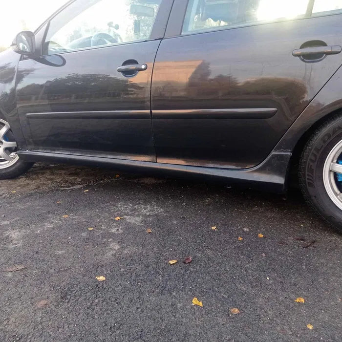 Тунинг прагове (черни) - VW Golf-5 2003-2009