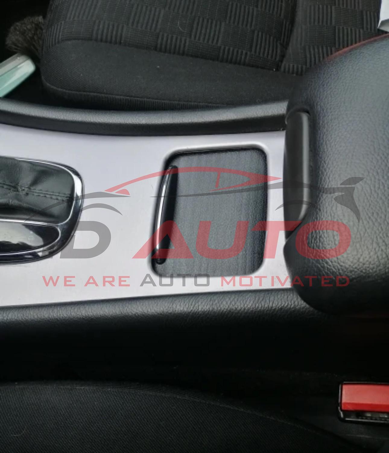 Капак за щора на централната конзола Mercedes (C-Class W203)