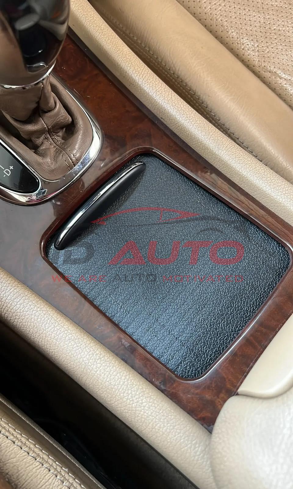 Капак за щора на централната конзола Mercedes (C-Class W203)
