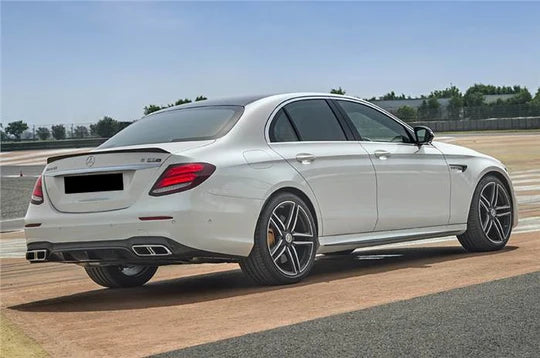 Лип Спойлер за багажник на Mercedes E-W213 AMG стил