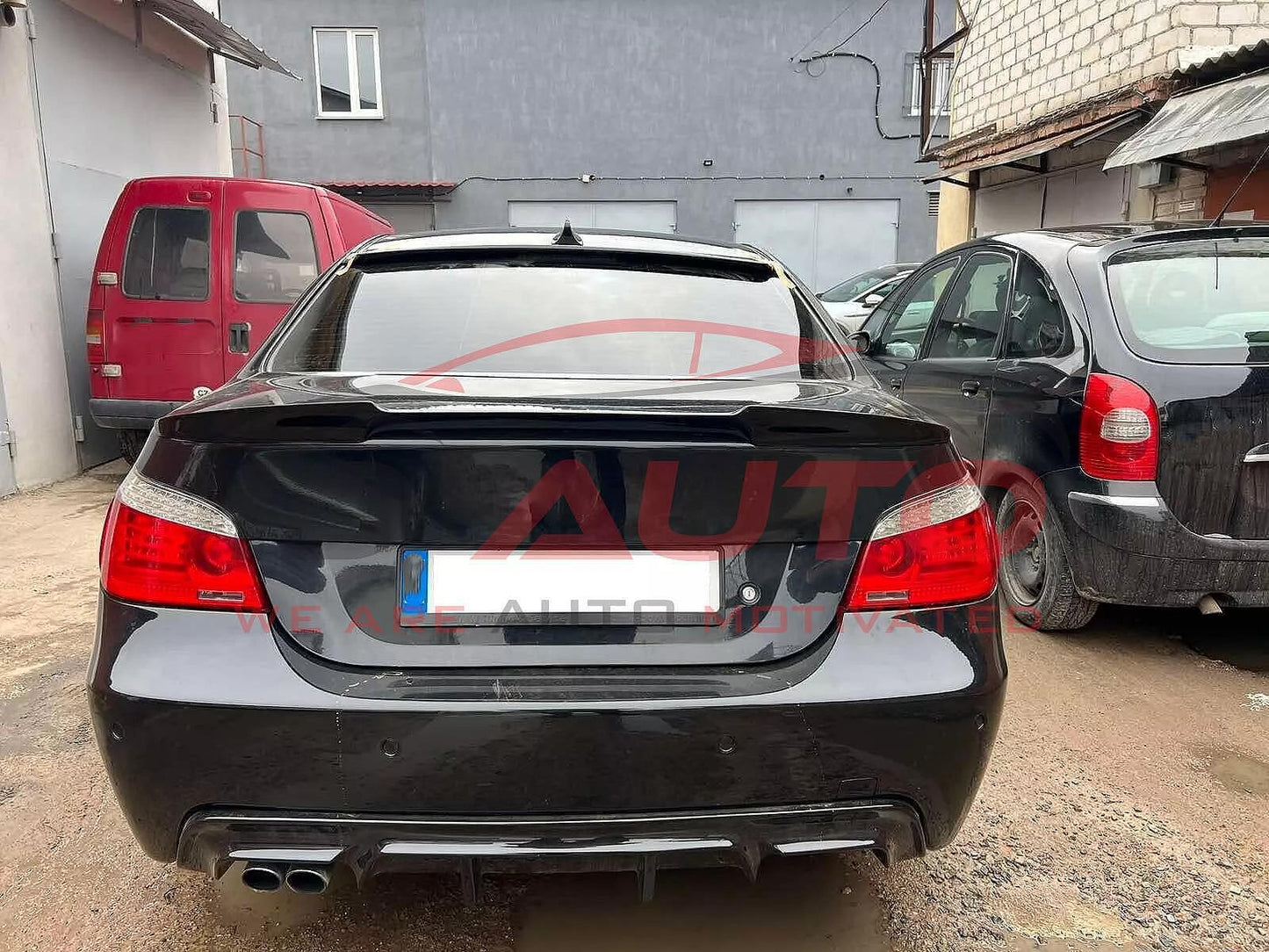 Спойлер лип за багажник на BMW E60 - M4 Дизайн