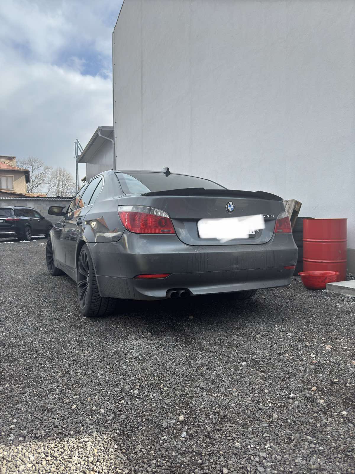Спойлер лип за багажник на BMW E60 - M4 Дизайн