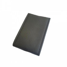 Калъф шиещ Boss - черен перфориран