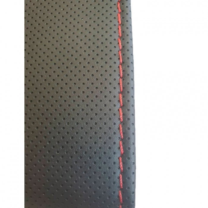 Калъф шиещ Boss - черен с червено перфориран