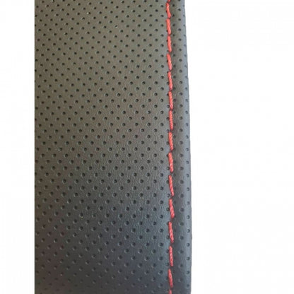 Калъф шиещ Boss - черен с червено перфориран