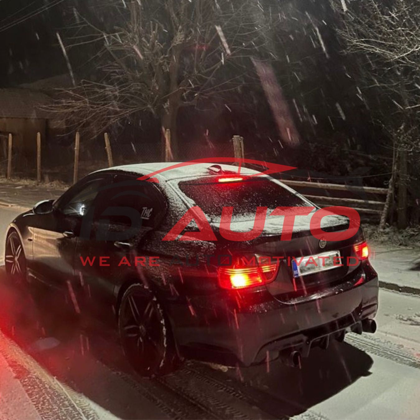 Заден двоен дифузьор – BMW 3 Series E90/E91 (2005–2011), за M-Tech броня, черен гланц