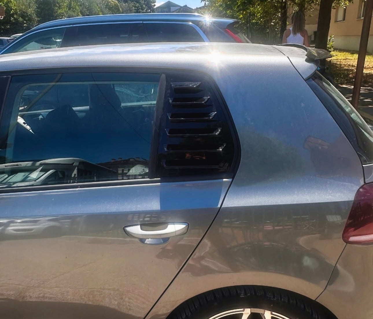 Тунинг добавки за задни странични стъкла – VW Golf 5 (2003–2009), черен гланц