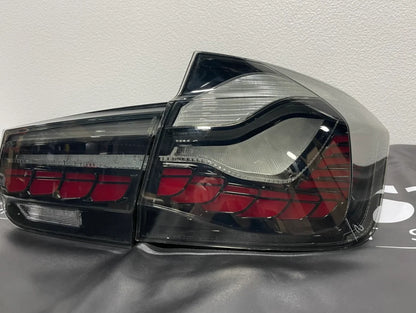 Опушени LED стопове за BMW F30 (2012–2019) – GTS визия с бягащ мигач