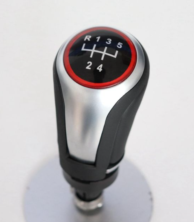 Кожена топка за скоростен лост за Volkswagen Golf Mk5, Mk6, Scirocco, Jetta, EOS (5 скорости)