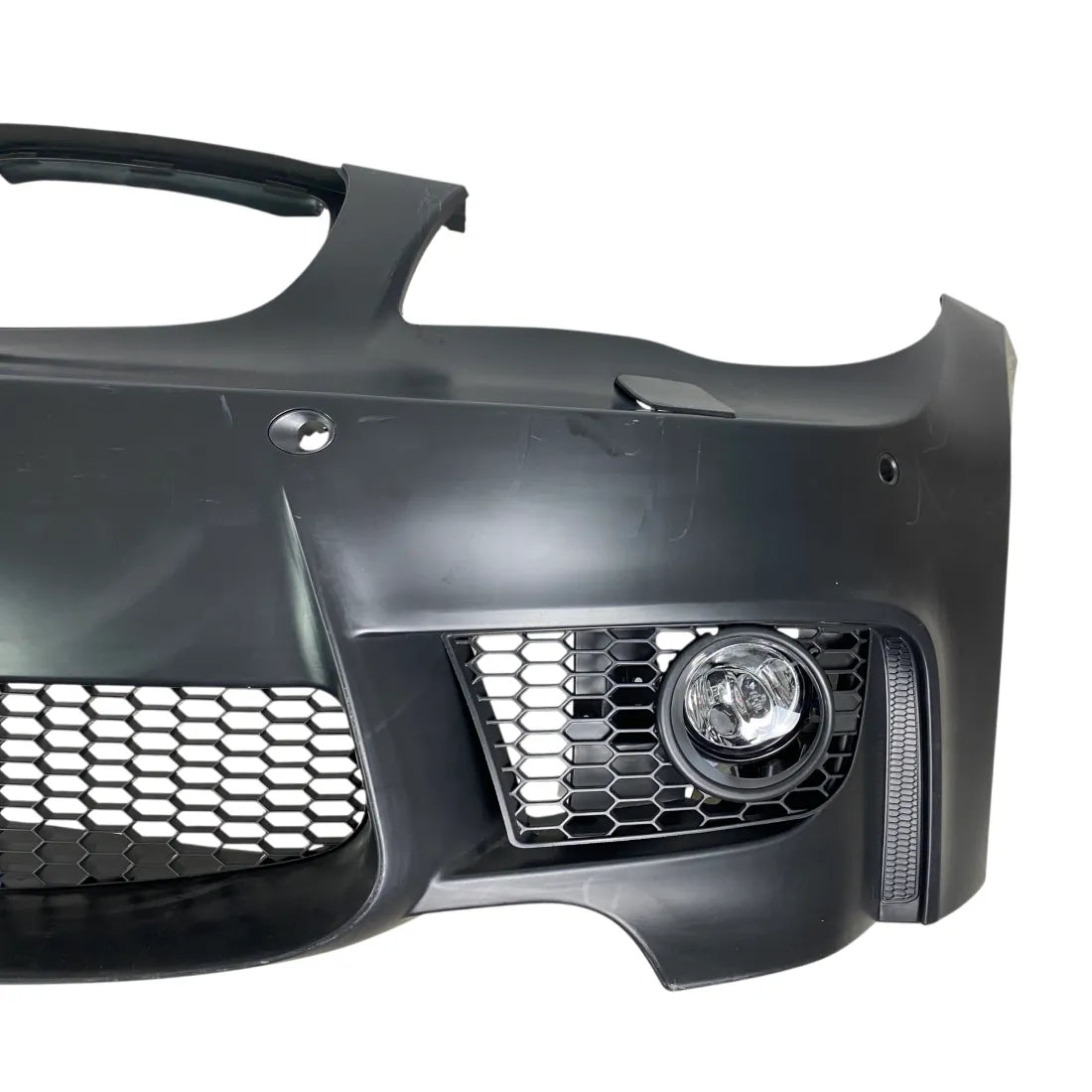 Предна броня BMW E87 (2007–2011) – M1 дизайн с халогени