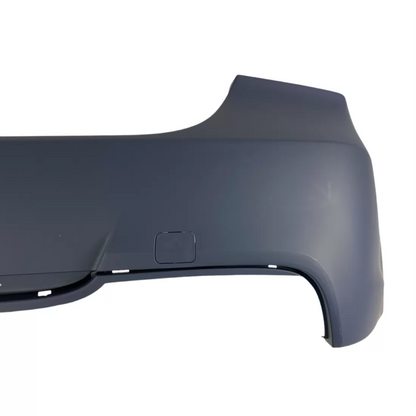 Задна броня за BMW E90 (2005–2011) M-Tech – за преди фейслифт и след фейслифт, без отвори за парктроник, грундирана