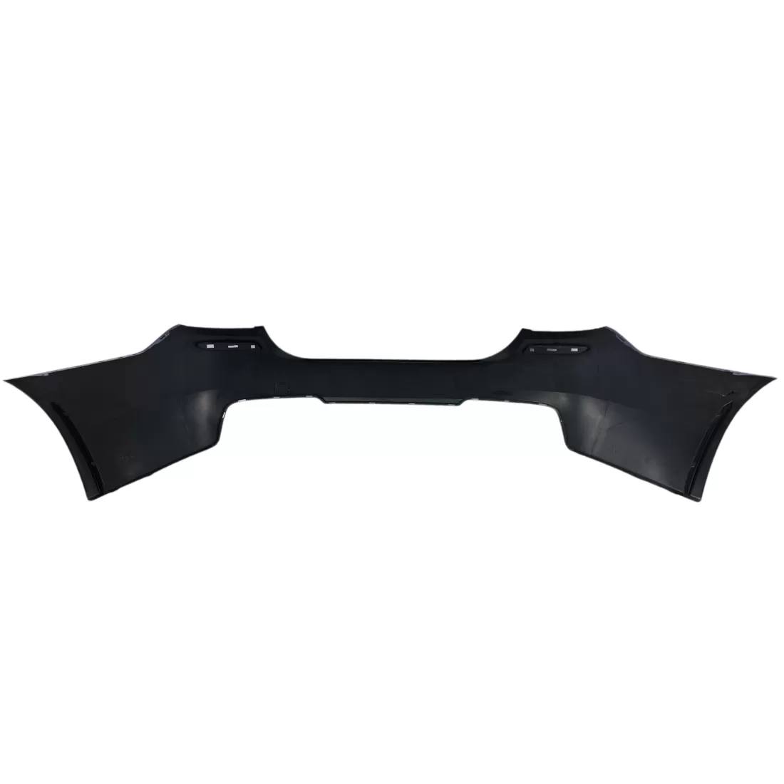 Задна броня M-Tech за BMW F10 – със и без отвори за парктроник, грундирана